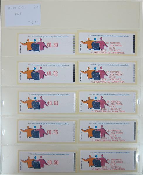 0265 (249).jpg -     Lote:    265      Colecção Especializada - Etiquetas      Lotes Especiais       Descrição:      1981/2010 &mdash; Etiquetas.   Coleção composta por 12 álbuns com etiquetas desde percursoras e Framas até 2010, com provas, erros, FDC's, etiquetas novas e usadas, sobrescritos circulados, variedades de impressão e papéis. Importante estudo. Lote a ver.        Lote ETQ       Valor Base:     &euro; 3000,00     Valor Venda:     &euro;      